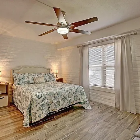 A Salty Day Getaway At Sea Sands Condominiums